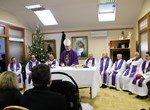 Predbožićni susret biskupa Radoša s štićenicima i djelatnicima Dnevnog boravka „Dr. Antun Bogdan“